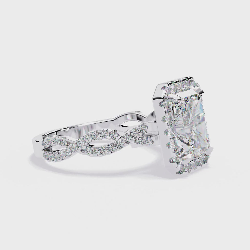 Elegant Central Stone Diamond Ring with Side Brilliance